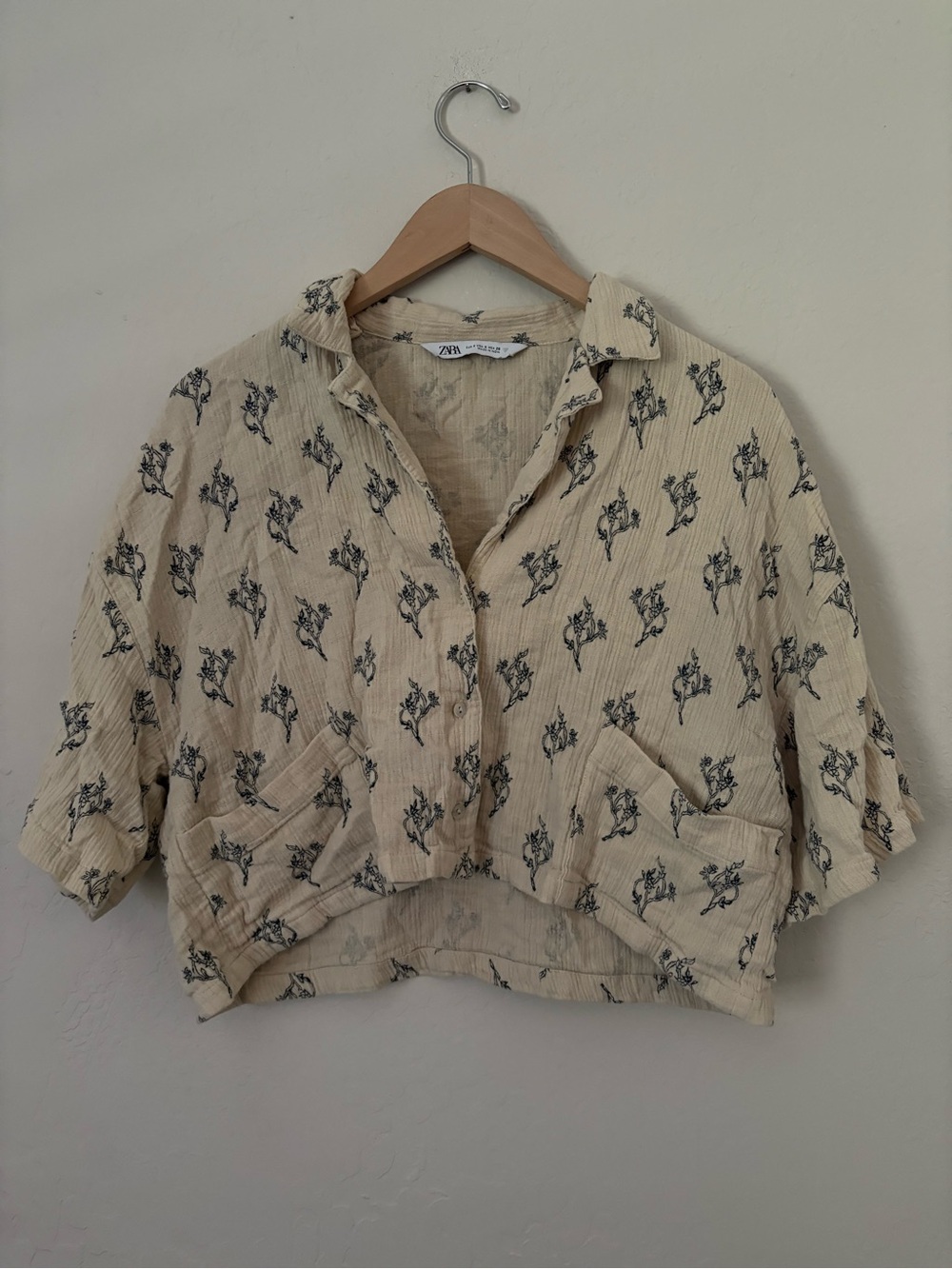 ZARA printed chiffon style button up top - Picture 6 of 10